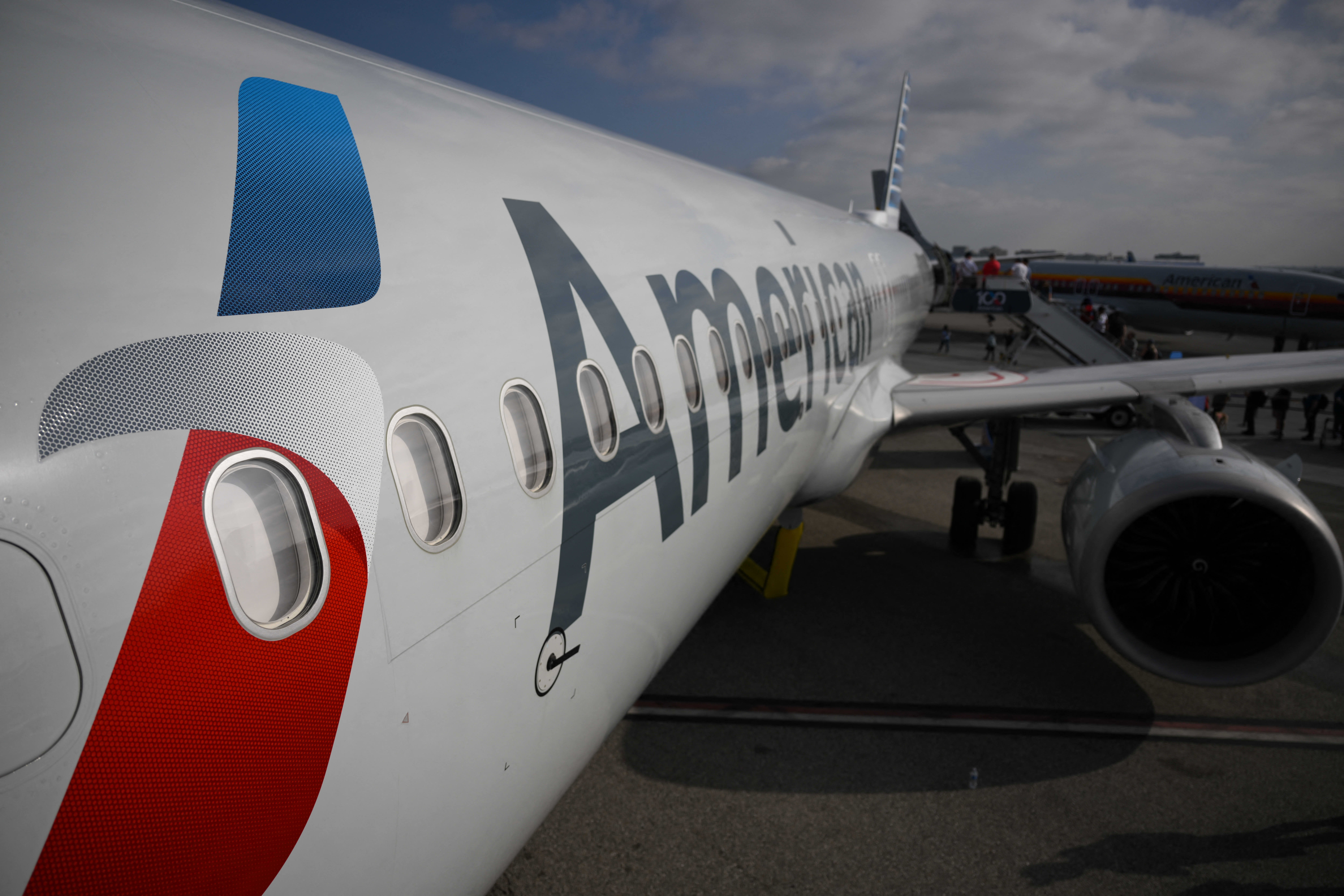 American Airlines 2026 Forecast: Slower Growth Amid Fuel Costs